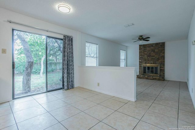 7407 Lazy, San Antonio, TX 78250