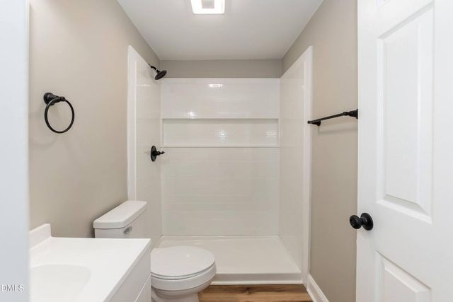 802 Roanoke Avenue, Henderson, NC 27536