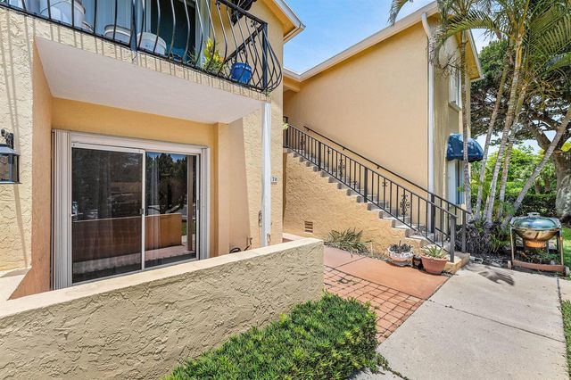 170 WATERSIDE Drive 170, Hypoluxo, FL 33462