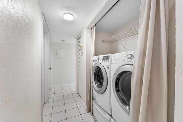 170 WATERSIDE Drive 170, Hypoluxo, FL 33462