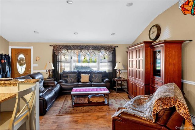 2 Pike Street, East Patchogue, NY 11772