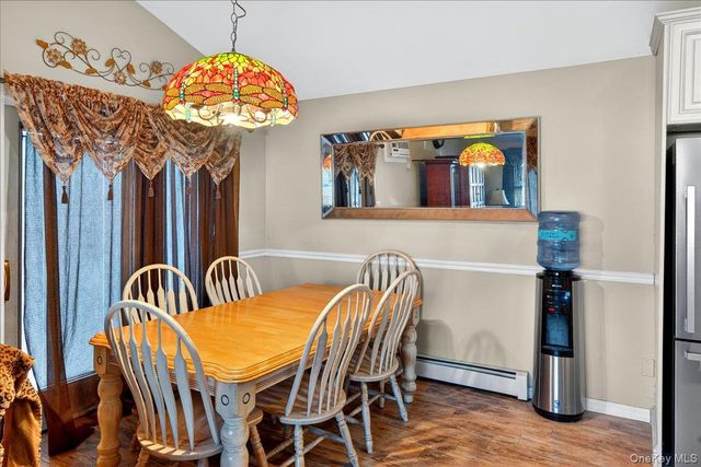 2 Pike Street, East Patchogue, NY 11772