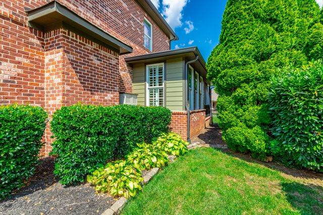 8724 Gentle Mist Circle, Ooltewah, TN 37363