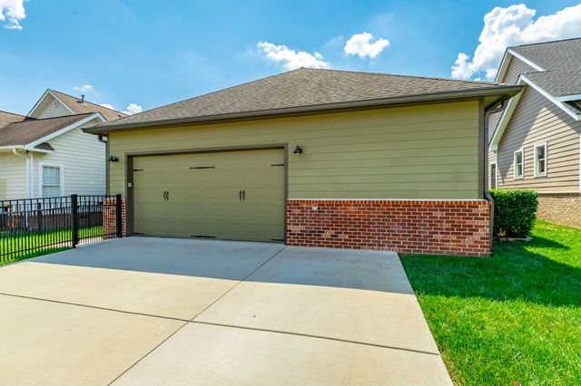 8724 Gentle Mist Circle, Ooltewah, TN 37363