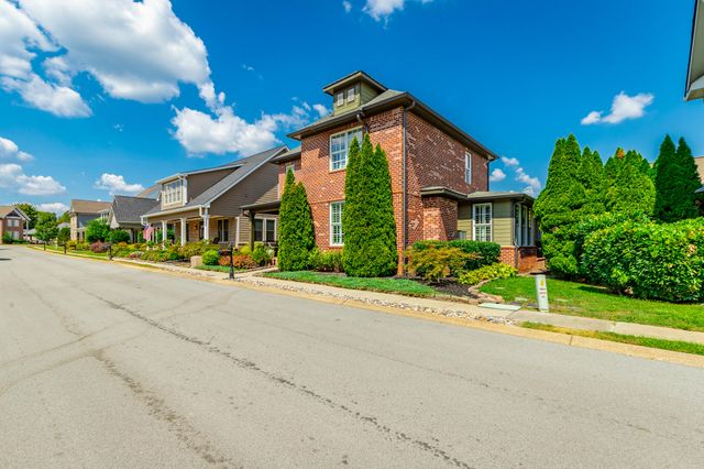 8724 Gentle Mist Circle, Ooltewah, TN 37363
