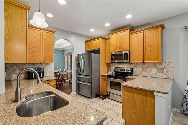 288 Harmony Lake Drive, Canton, GA 30115