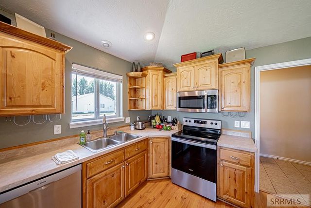 3729 E 10 N, Rigby, ID 83442