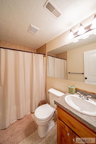 3729 E 10 N, Rigby, ID 83442