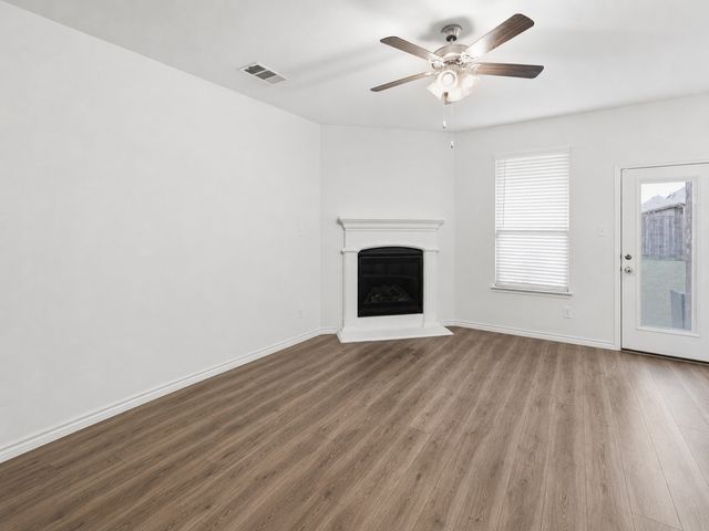 10407 Twisting Springs Drive, Aubrey, TX 76227