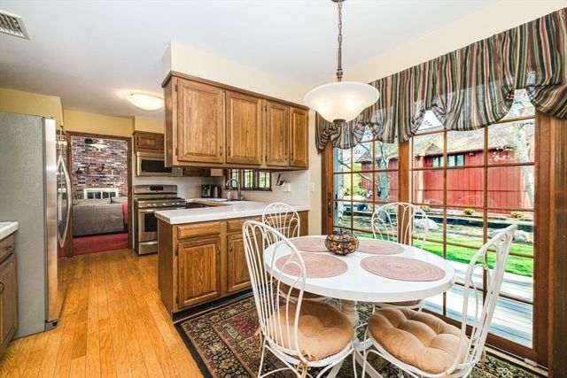 146 Colonial Dr, Somerset, MA 02726