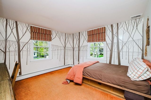 146 Colonial Dr, Somerset, MA 02726