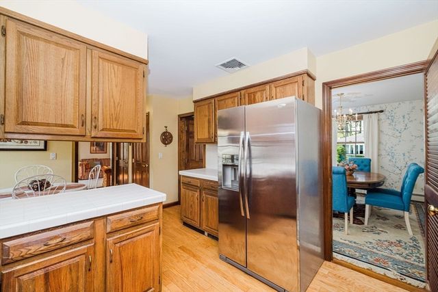 146 Colonial Dr, Somerset, MA 02726