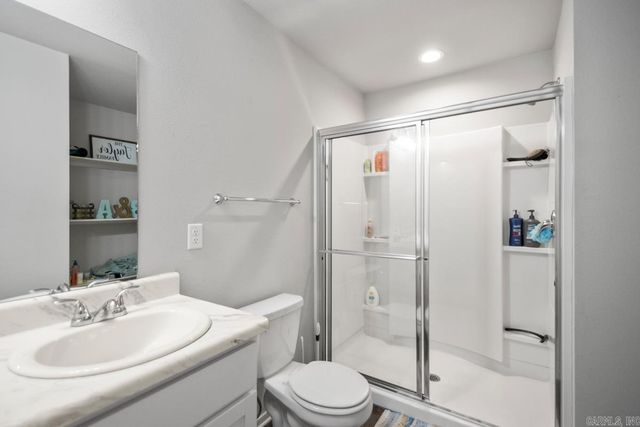 2401 Kenneth Drive, Benton, AR 72019