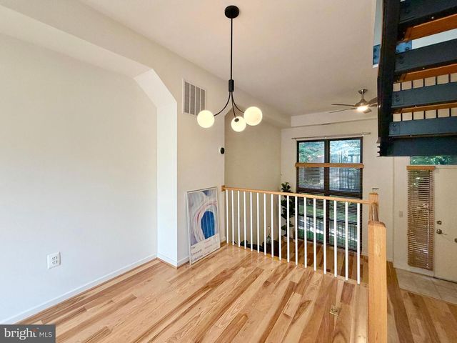 120 STATION NORTH MEWS, Baltimore, MD 21202