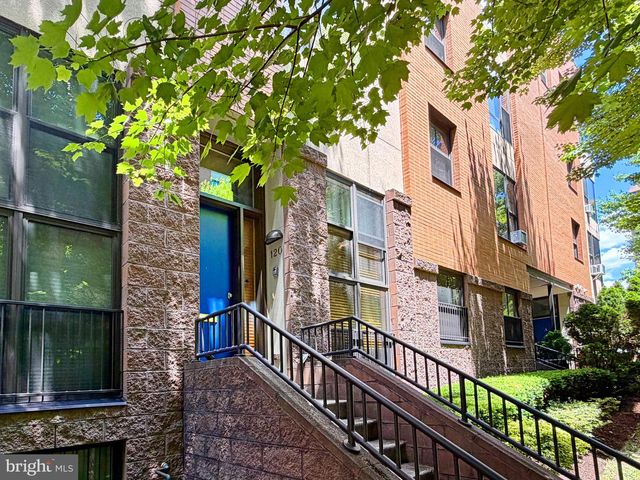 120 STATION NORTH MEWS, Baltimore, MD 21202