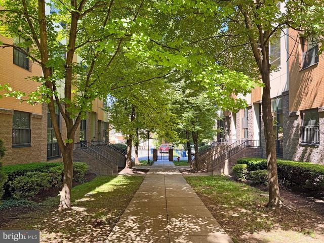 120 STATION NORTH MEWS, Baltimore, MD 21202