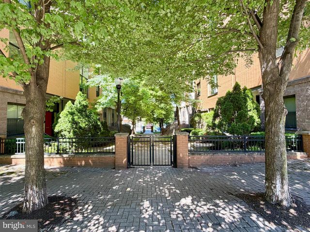 120 STATION NORTH MEWS, Baltimore, MD 21202