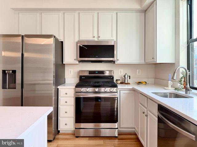 120 STATION NORTH MEWS, Baltimore, MD 21202