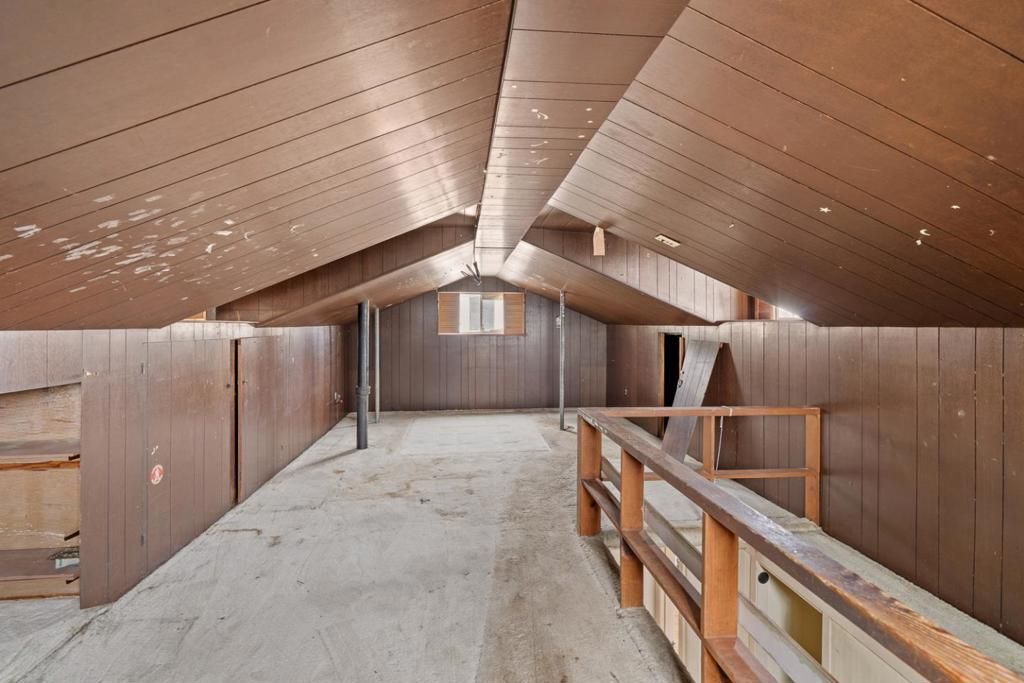 Image 11 of property listing at 265 Chestnut Street, San Carlos, CA 94070