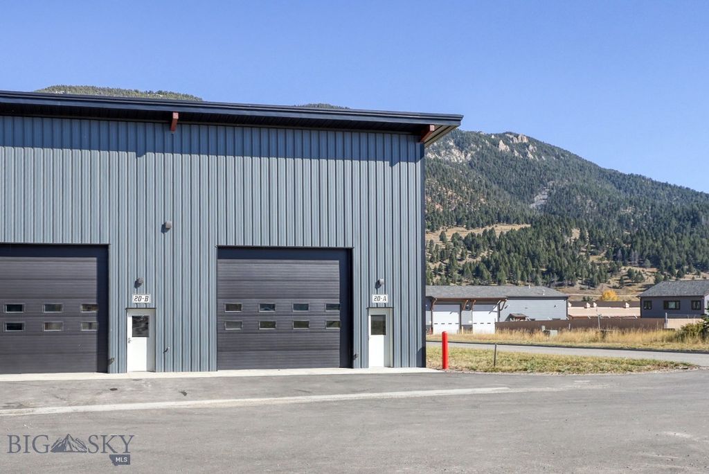 20A Blacksmith Loop, Gallatin Gateway, MT 59730 photo 3