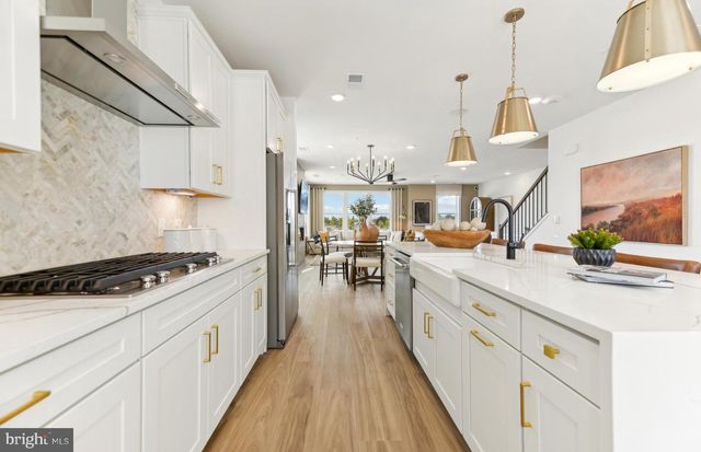 43763 ORCHID DOVE TER, Ashburn, VA 20147