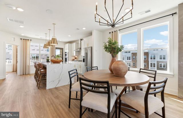 43763 ORCHID DOVE TER, Ashburn, VA 20147