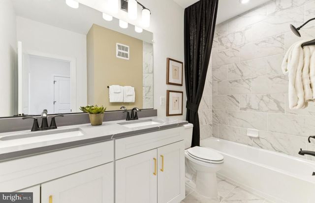 43763 ORCHID DOVE TER, Ashburn, VA 20147