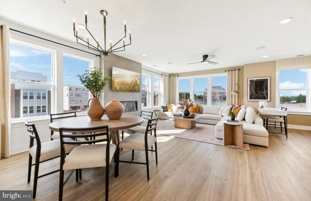 43763 ORCHID DOVE TER, Ashburn, VA 20147