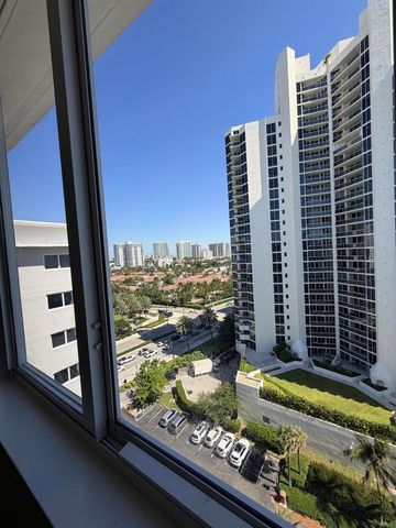19201 Collins Avenue, Sunny Isles Beach, FL 33160