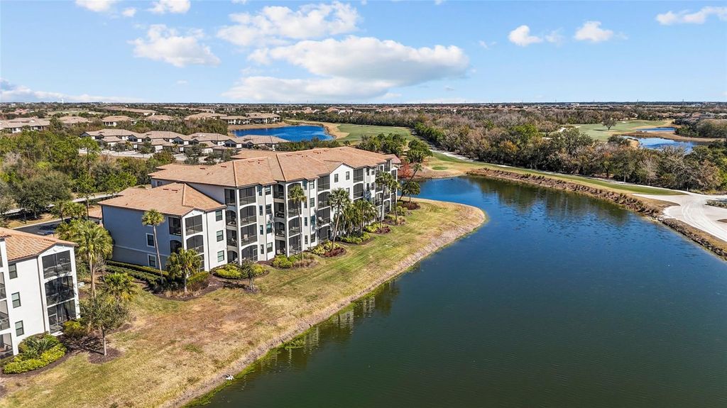 Image 33 of property listing at 17118 VARDON TERRACE 108, Bradenton, FL 34211