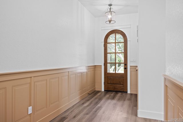 2108 Athens Ave, Kerrville, TX 78028