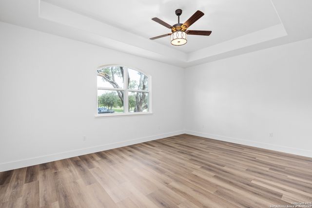 2108 Athens Ave, Kerrville, TX 78028