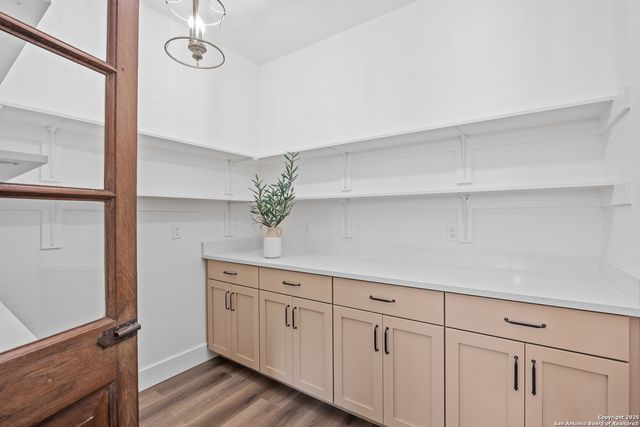 2108 Athens Ave, Kerrville, TX 78028