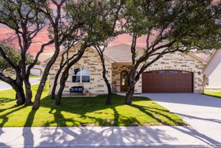 2108 Athens Ave, Kerrville, TX 78028