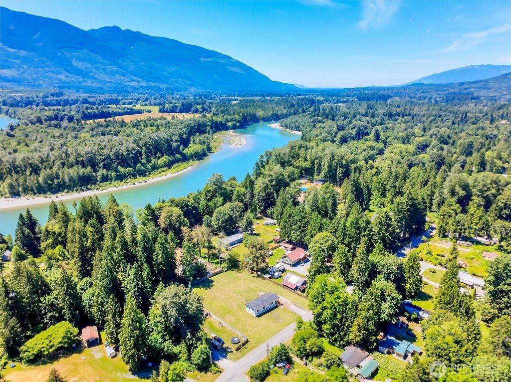 41794 Mountain View Lane, Concrete, WA 98237