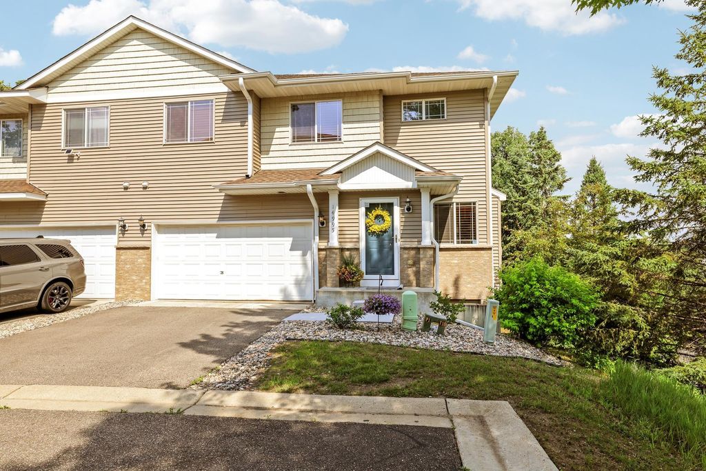 14995 Chestnut Lane, Savage, MN 55378 — exterior