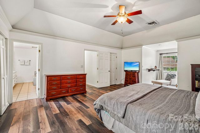950 Main Street 4, Chimney Rock, NC 28720