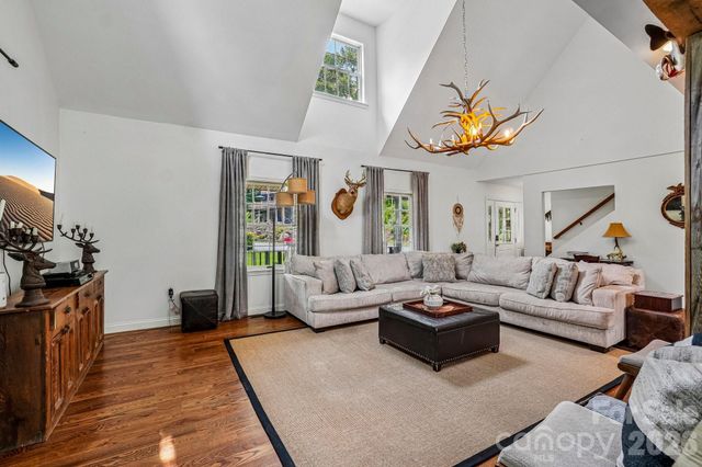 950 Main Street 4, Chimney Rock, NC 28720
