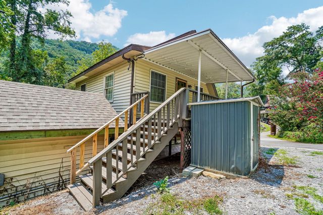 950 Main Street 4, Chimney Rock, NC 28720