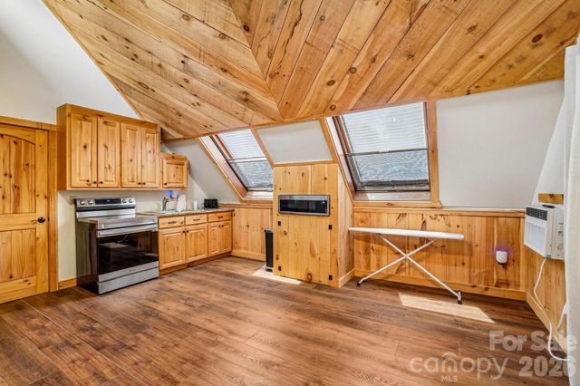950 Main Street 4, Chimney Rock, NC 28720