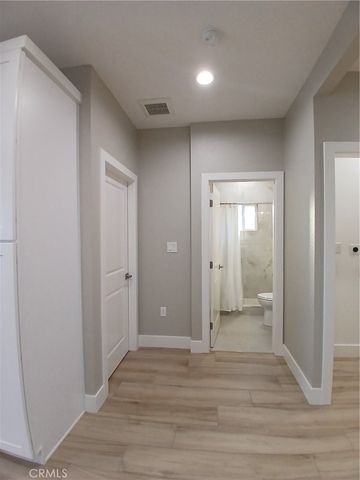 1133 N Earl Place B, Anaheim, CA 92806