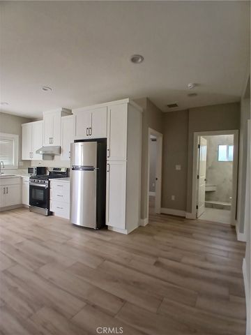 1133 N Earl Place B, Anaheim, CA 92806