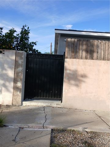1133 N Earl Place B, Anaheim, CA 92806