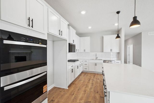 6155 Jennifer Avenue S, Cottage Grove, MN 55016