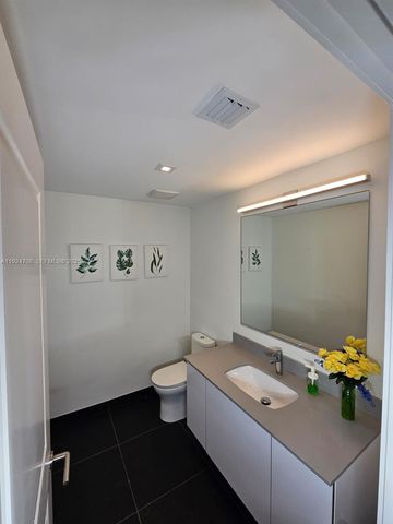 1600 NE 1st Ave 3701, Miami, FL 33132