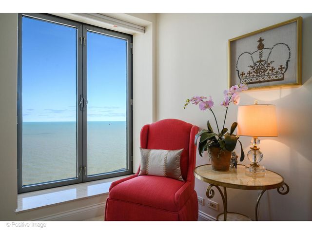 950 N MICHIGAN Avenue 2305, Chicago, IL 60611