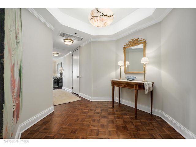 950 N MICHIGAN Avenue 2305, Chicago, IL 60611