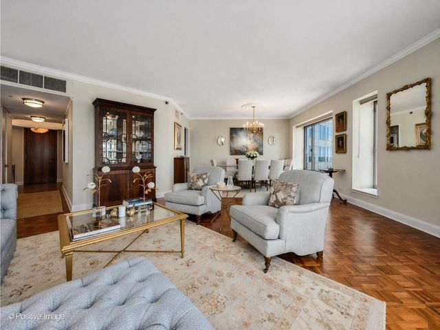 950 N MICHIGAN Avenue 2305, Chicago, IL 60611
