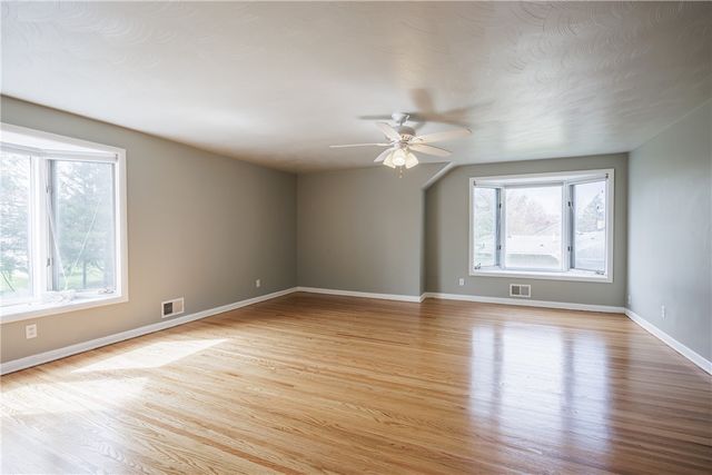 399 Salt Rd, Webster, NY 14580