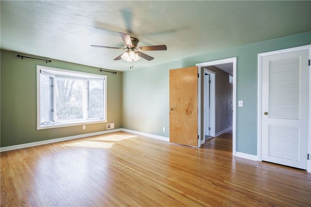 399 Salt Rd, Webster, NY 14580